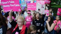 14 governors threaten to sue if Planned Parenthood funding cut