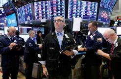 Energy leads Wall St rebound as trade worries ease