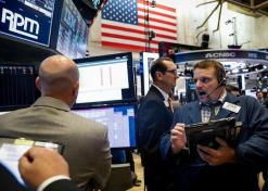 Energy stocks, trade fears weigh on Wall Street