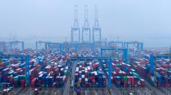 Asia Markets: Asian markets sink on trade-deal worries, weak China export data