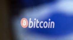 Cryptos: Bitcoin trades higher, eyes 4-week win streak