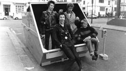 "God Save the Queen": todo listo para la biopic de Sex Pistols, la emblemática banda punk