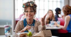 Crítica de "Mi nombre es Doris", por Netflix: Sally Field, la enamoradiza