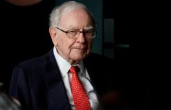 Frothy markets turn dealmaker Warren Buffett into a bankroller