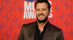 Singer Luke Bryan's red stag illegally shot, authorities say