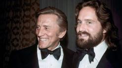 Reiner, Hamill and more react to Kirk Douglas' death