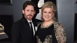 Kelly Clarkson seeks divorce from husband of nearly 7 years