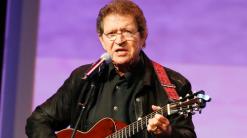 Country star and hit Elvis songwriter Mac Davis dies at 78