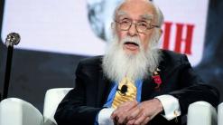 James Randi, dazzling magician and skeptic, dies at 92