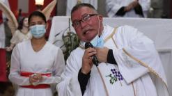 Costa Rica priest sings public health message amid pandemic