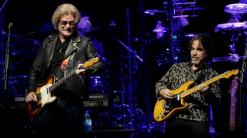 Resuming a national tour? Oh, Hall & Oates can go for that