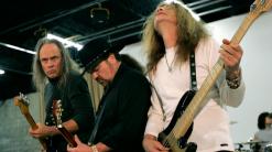 Lynyrd Skynyrd guitarist's positive COVID test cancels shows