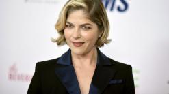 Selma Blair says she's in remission from multiple sclerosis