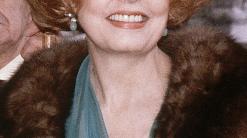 Arlene Dahl, who shone in films of the 1950s, dies at 96