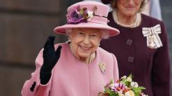 British queen holds virtual audiences after COVID symptoms