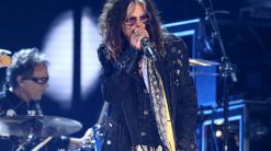 Steven Tyler enters treatment, Aerosmith cancels shows