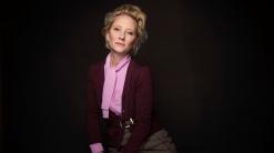 Anne Heche, star with troubled life, dies of crash injuries