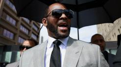 R. Kelly tells judge he won't testify at ongoing trial