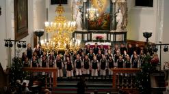 Ukrainian youth choir defies war with messages of freedom
