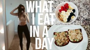 What I Eat In A Day (how i got my abs) | RENEE AMBERG