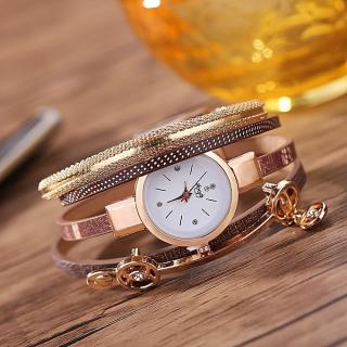 Winding Lady's Bracelet Watch Female Quartz Wristwatches Portable Wrist Watch Gold