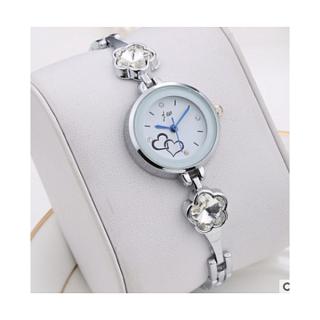 JW White Diamond Female Bracelet Watch_Silver