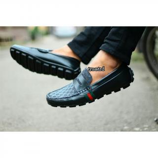 sepatu casual pria slop  loafers slip on kasual kickers formal ( lokal )