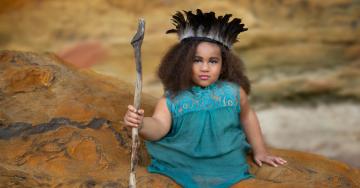 This Little Girl Was Born Without Legs But She Kicks Ass In This "Warrior Queen" Photo Shoot