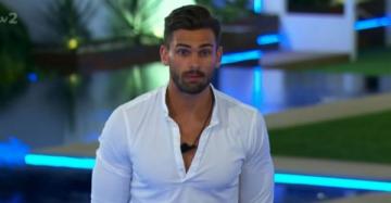Love Island viewers in MELTDOWN as show ends on a CLIFFHANGER ahead first recoupling