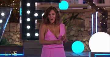 Love Island gives show update following start date confusion as Caroline Flack reveals she&#039;s &#039;on her way&#039; to the villa