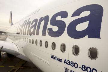 Lufthansa, SAP Competition Seeks Ideas for Blockchain in Aviation