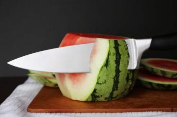 How to Make a No-Bake Watermelon Cake, in Pictures