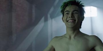Titans: Beast Boy Reveals His Favorite Transformation in New Clip
