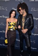 Zoë Kravitz Couldn't Stop Smiling With Dad Lenny Kravitz During His Exhibition Opening