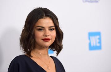 Selena Gomez Is Seeking Treatment For "Ongoing Emotional Issues" After Hospital Breakdown