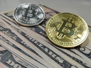 Bitcoin Price Holds Above $3,700 But Bulls Need Progress Soon