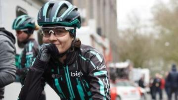 Omloop Het Nieuwsblad women's race halted as rider catches men's race