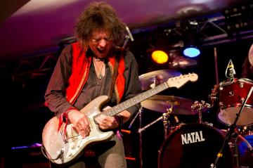Bernie Tormé, Ozzy Osbourne guitarist, dead at 66
