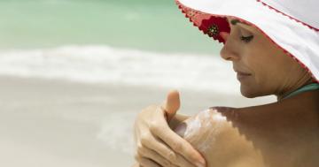 New study links chemical sunscreens to birth defects