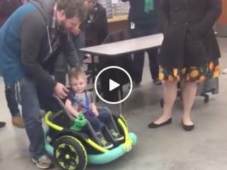 Minnesota High school robotics team builds an electric wheelchair for 2yr whose family couldn’t afford one (Video)