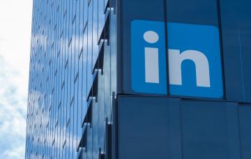 Coinbase Tops JPMorgan in LinkedIn List of Most Popular Employers