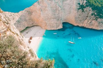 19 Best Places In Greece To Visit