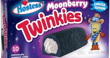Hold Up, Space Cowboys - Blue "Moonberry" Twinkies With a Mystery Filling Have Arrived!