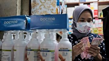 S. Korea hunts sick beds; rising virus toll in Iran, Italy