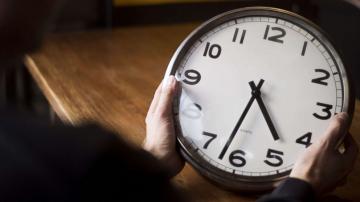 How daylight saving time works and why these states want to ditch it
