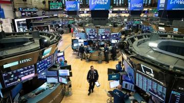 Trading temporarily halted as markets plummet despite Fed intervention
