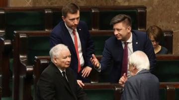 Polish govt divided over holding mail-in presidential vote