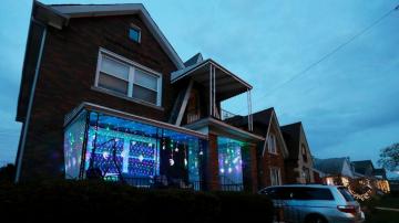 Ramadan Lights to pick Detroit area's best-decorated homes