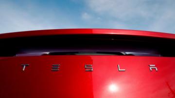 Tesla picks Austin, Tulsa as finalists for new US factory