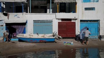 Greece reopens island ferries, cafes in tourism restart